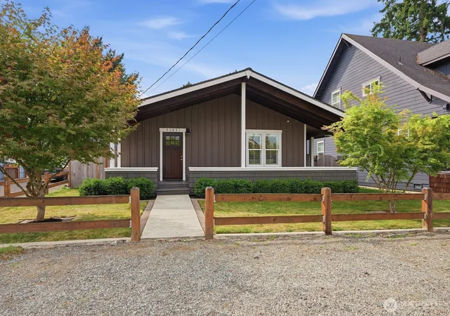 Photo 1 of Single family home for sale at 31821 W Rutherford St, Carnation, WA 98014 | MLS# NWM2576363 | Listing updated on 2026-09-30