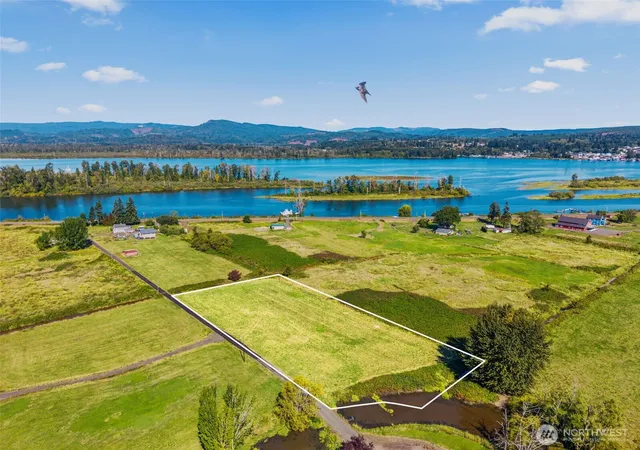 Photo 1 of Land for sale at 0 Hendrickson Rd, Cathlamet, WA 98612 | MLS# NWM2576375 | Listing updated on 2026-09-27