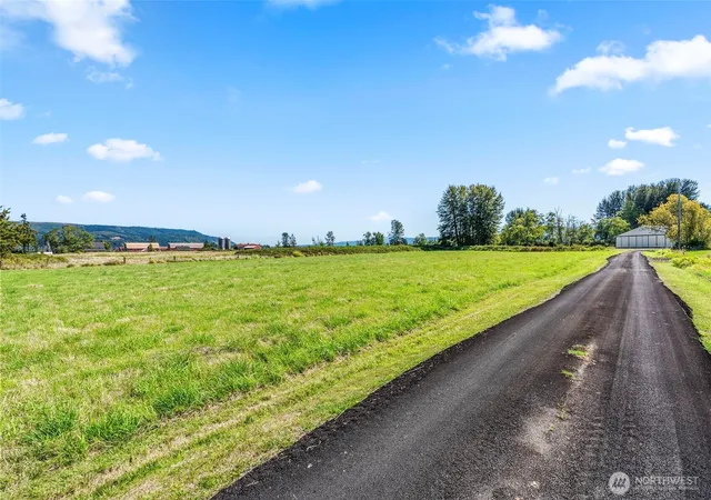 Photo 2 of Land for sale at 0 Hendrickson Rd, Cathlamet, WA 98612 | MLS# NWM2576375 | Listing updated on 2026-09-27