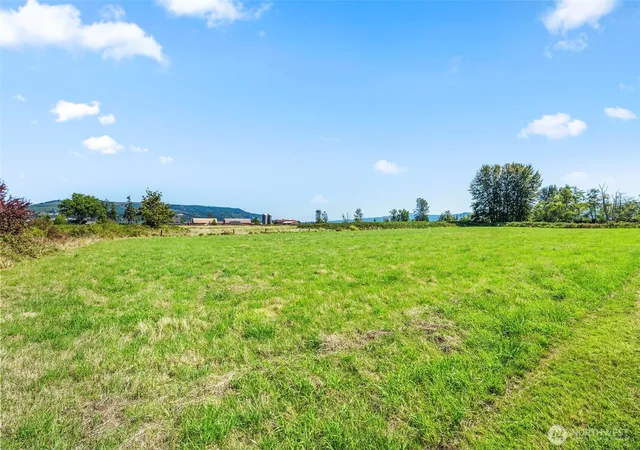 Photo 3 of Land for sale at 0 Hendrickson Rd, Cathlamet, WA 98612 | MLS# NWM2576375 | Listing updated on 2026-09-27