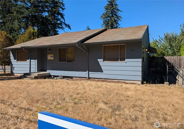 Photo 1 of Single family home for sale at 723 121st Street S, Tacoma, WA 98444 | MLS# NWM2576400 | Listing updated on 2026-10-01