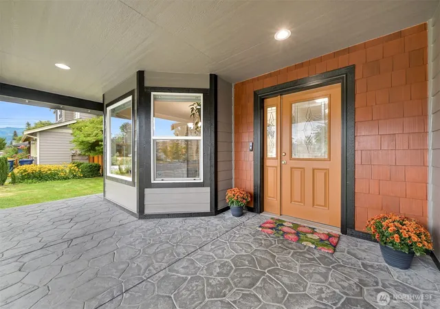 Photo 3 of Single family home for sale at 403 Jackson Ct, Nooksack, WA 98276 | MLS# NWM2576406 | Listing updated on 2026-10-02