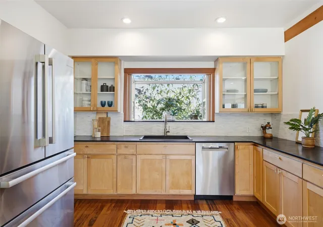 Photo 3 of Sale Pending at 4008 31st Avenue S, Seattle, WA 98108 | MLS# NWM2576414 | Listing updated on 2026-09-25