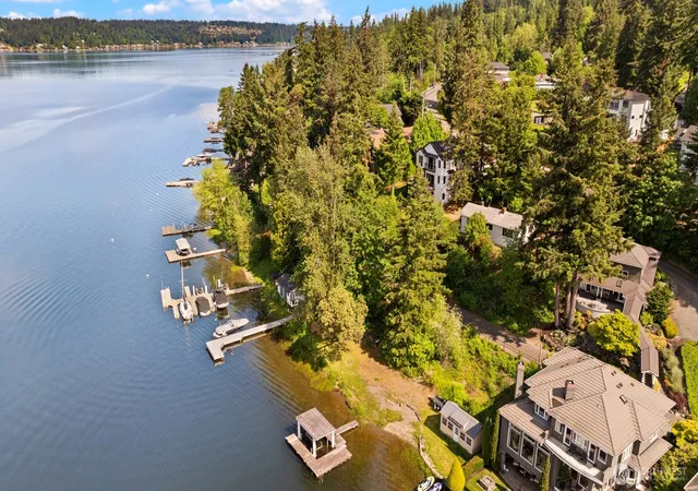 Photo 1 of Single family home for sale at 3027 E Lake Sammamish Pkwy Se, Sammamish, WA 98075 | MLS# NWM2576423 | Listing updated on 2026-09-25