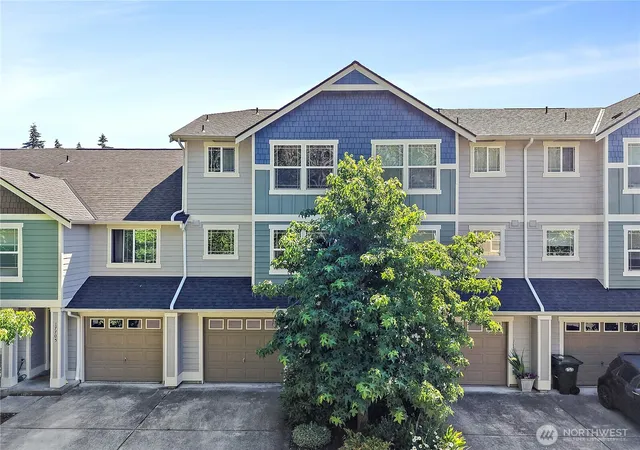 Condo for sale at 17707 79th Avenue Ct E #18, Puyallup, WA 98375 | MLS# NWM2576427