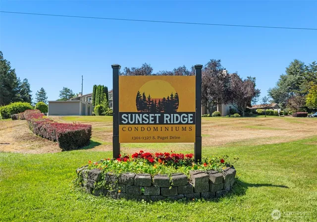 Photo 2 of Condo for sale at 1319 S Puget Dr #D15, Renton, WA 98055 | MLS# NWM2576443 | Listing updated on 2026-09-25