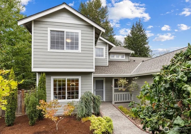 Photo 3 of Sale Pending at 16801 129th Avenue E, Puyallup, WA 98374 | MLS# NWM2576455 | Listing updated on 2026-10-01