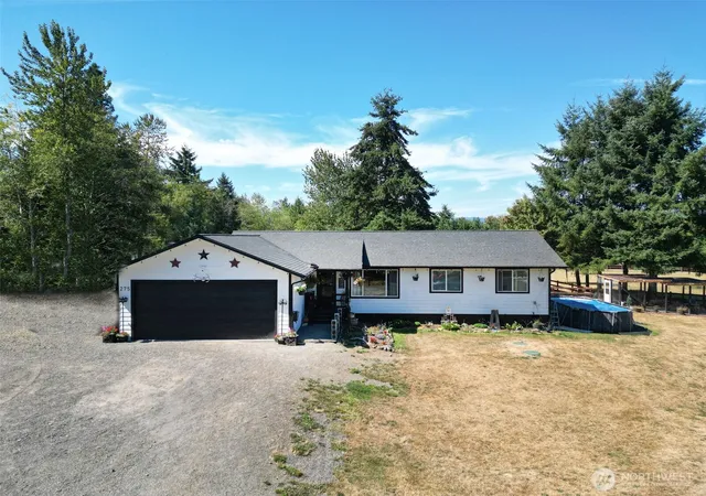 Photo 1 of Single family home for sale at 275 Studebaker Spur 2 Rd, Castle Rock, WA 98611 | MLS# NWM2576461 | Listing updated on 2026-09-25