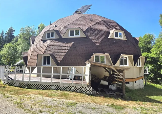 Photo 1 of Single family home for sale at 17230 Jonas Hl Ln Se, Rainier, WA 98576 | MLS# NWM2576470 | Listing updated on 2026-09-19