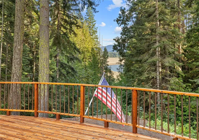 Photo 1 of Single family home for sale at 13421 Salmon La Sac Rd, Ronald, WA 98940 | MLS# NWM2576477 | Listing updated on 2026-09-20