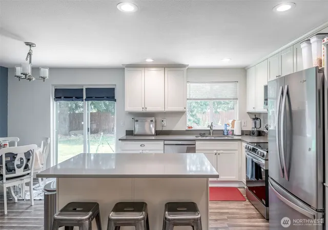 Photo 4 of Single family home for sale at 10111 Grove Rd SE, Yelm, WA 98597 | MLS# NWM2576489 | Listing updated on 2026-09-29
