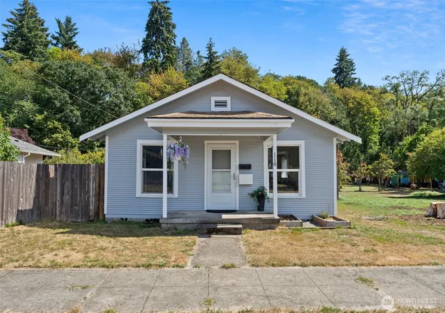Photo 1 of Single family home for sale at 118 N Buckner St, Centralia, WA 98531 | MLS# NWM2576501 | Listing updated on 2026-09-30