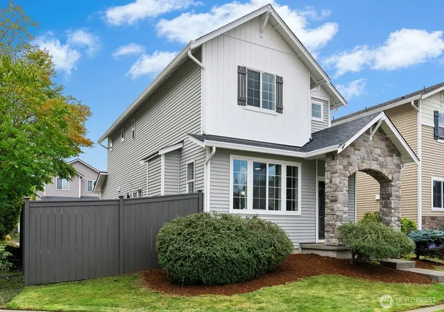 Photo 2 of Single family home for sale at 1514 51st Street Ne, Auburn, WA 98002 | MLS# NWM2576508 | Listing updated on 2026-10-01