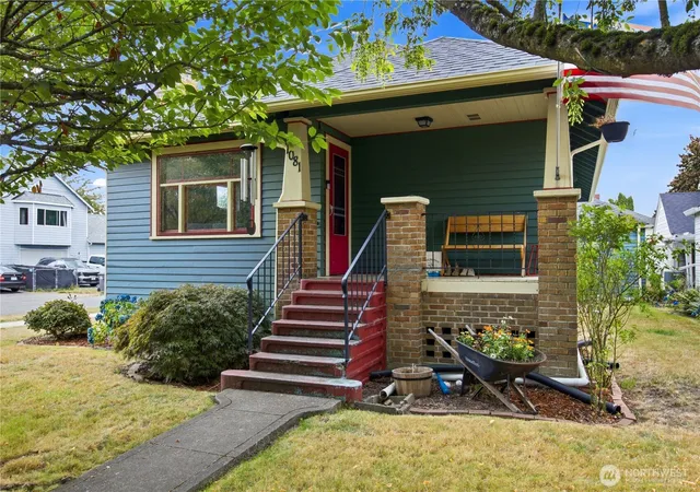 Photo 1 of Single family home for sale at 1081 Lafromboise St, Enumclaw, WA 98022 | MLS# NWM2576519 | Listing updated on 2026-09-25