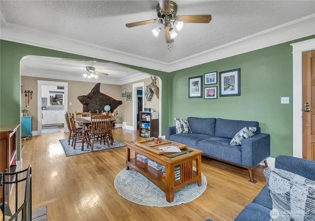 Photo 4 of Single family home for sale at 1081 Lafromboise St, Enumclaw, WA 98022 | MLS# NWM2576519 | Listing updated on 2026-09-25