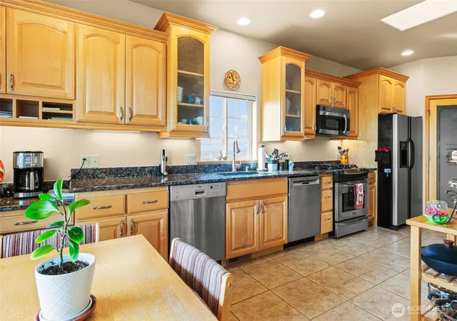 Photo 3 of Single family home for sale at 404 N Low St, Ritzville, WA 99169 | MLS# NWM2576524 | Listing updated on 2026-09-25