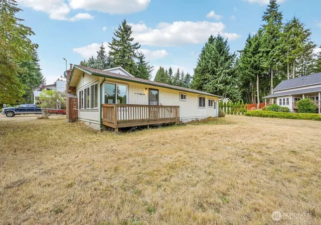 Photo 1 of Single family home for sale at 11 Finch Ln, Port Ludlow, WA 98365 | MLS# NWM2576528 | Listing updated on 2026-10-06