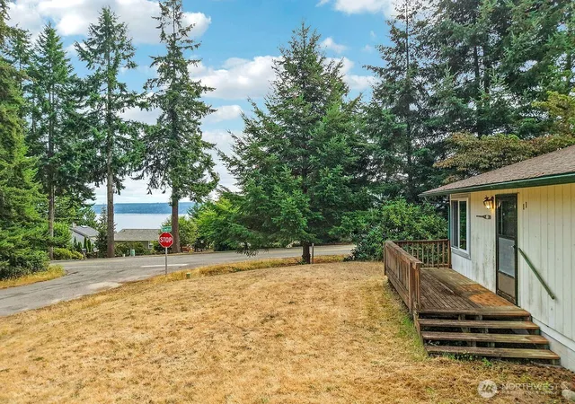 Photo 3 of Single family home for sale at 11 Finch Ln, Port Ludlow, WA 98365 | MLS# NWM2576528 | Listing updated on 2026-10-06
