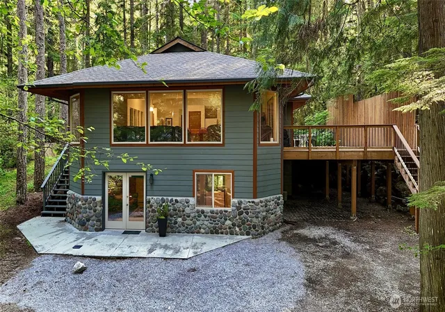 Photo 1 of Single family home for sale at 6929 Baker Cir, Deming, WA 98244 | MLS# NWM2576556 | Listing updated on 2026-09-25
