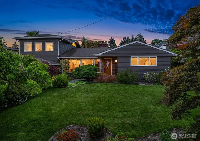 Photo 2 of Single family home for sale at 1333 98th Avenue Ne, Bellevue, WA 98004 | MLS# NWM2576559 | Listing updated on 2026-09-25