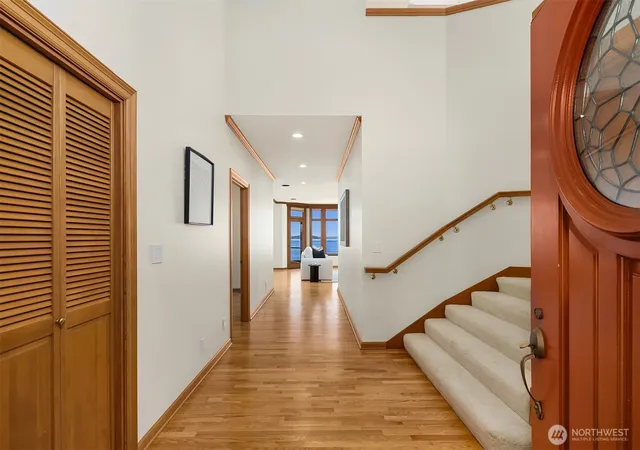 Photo 3 of Single family home for sale at 8203 Ne Juanita Dr, Kirkland, WA 98034 | MLS# NWM2576563 | Listing updated on 2026-09-30