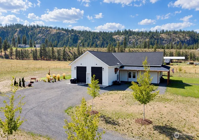 Photo 2 of Single family home for sale at 39182 Orchard Rd E, Davenport, WA 99122 | MLS# NWM2576568 | Listing updated on 2026-09-22