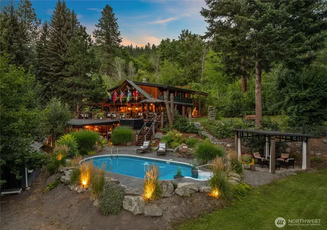 Photo 2 of Single family home for sale at 225 Lovely Ln, Leavenworth, WA 98826 | MLS# NWM2576581 | Listing updated on 2026-09-25