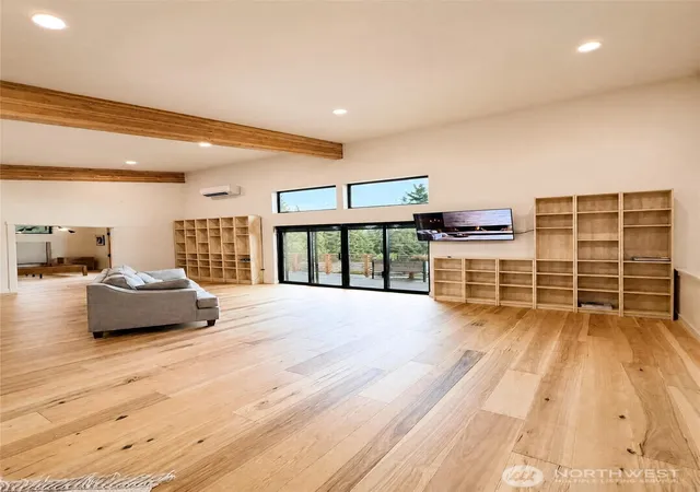 Photo 3 of Single family home for sale at 1011 Alden Rd, Aberdeen, WA 98520 | MLS# NWM2576583 | Listing updated on 2026-09-25