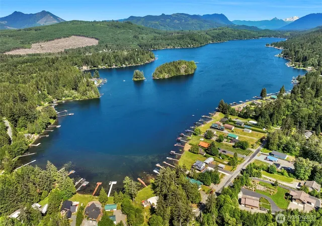 Photo 1 of Single family home for sale at 32893 S Shore Dr, Mount Vernon, WA 98274 | MLS# NWM2576588 | Listing updated on 2026-09-25