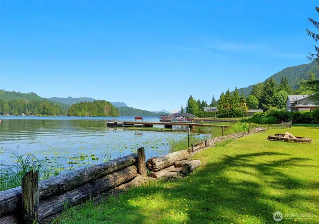 Photo 3 of Single family home for sale at 32893 S Shore Dr, Mount Vernon, WA 98274 | MLS# NWM2576588 | Listing updated on 2026-09-25