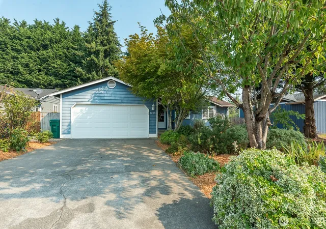Photo 1 of Single family home for sale at 7705 273rd Street Nw, Stanwood, WA 98292 | MLS# NWM2576590 | Listing updated on 2026-09-25
