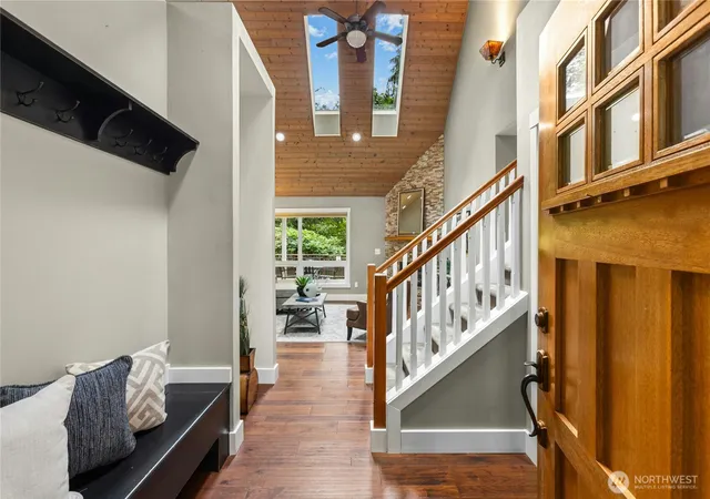 Photo 4 of Single family home for sale at 10421 324th Place SE, Issaquah, WA 98027 | MLS# NWM2576597 | Listing updated on 2026-09-30
