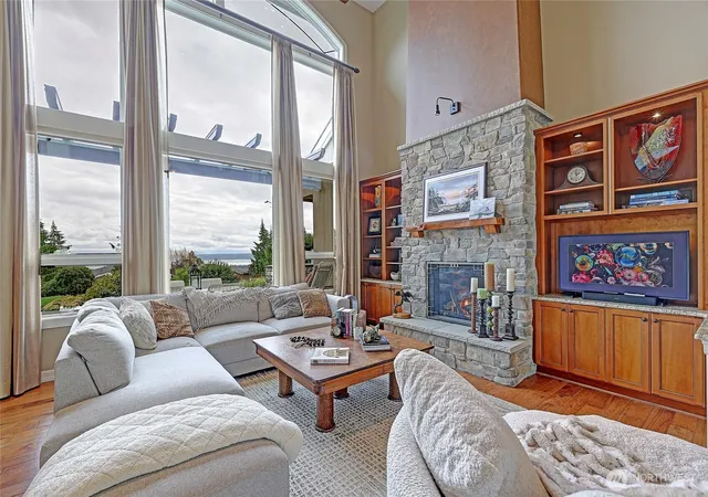Photo 3 of Single family home for sale at 188 Glacier Peak Dr, Camano Island, WA 98282 | MLS# NWM2576600 | Listing updated on 2026-09-25