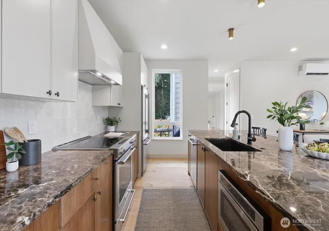 Photo 3 of Condo for sale at 11732 NE 38th Avenue #B, Seattle, WA 98125 | MLS# NWM2576611 | Listing updated on 2026-09-25