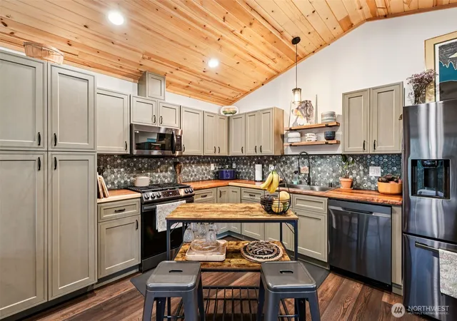 Photo 3 of Single family home for sale at 7374 Mt Baker Hwy, Maple Falls, WA 98266 | MLS# NWM2576614 | Listing updated on 2026-09-25