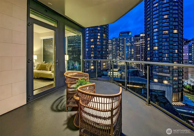 Photo 4 of Condo for sale at 1920 4th Avenue #908, Seattle, WA 98101 | MLS# NWM2576622 | Listing updated on 2026-09-29