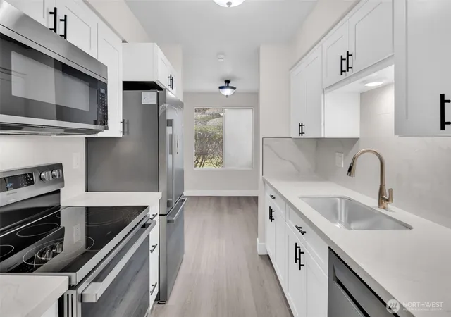 Photo 1 of Sale Pending at 12520 Ne 145th Terrace #E33, Kirkland, WA 98034 | MLS# NWM2576640 | Listing updated on 2026-09-25