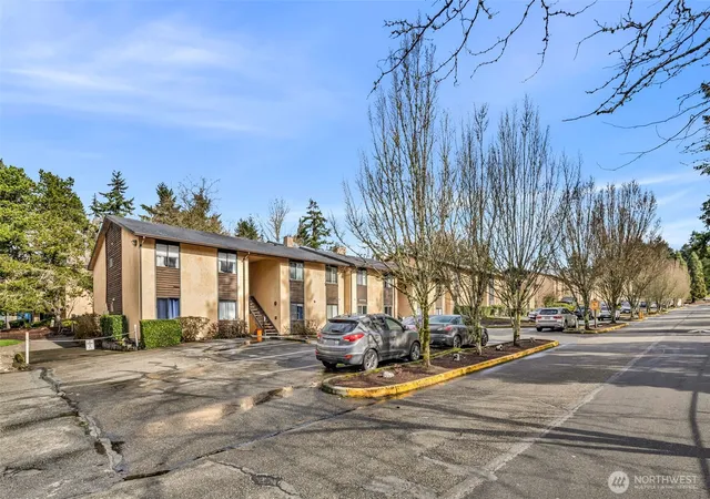 Photo 3 of Sale Pending at 12520 NE 145th Terrace #E33, Kirkland, WA 98034 | MLS# NWM2576640 | Listing updated on 2026-09-25