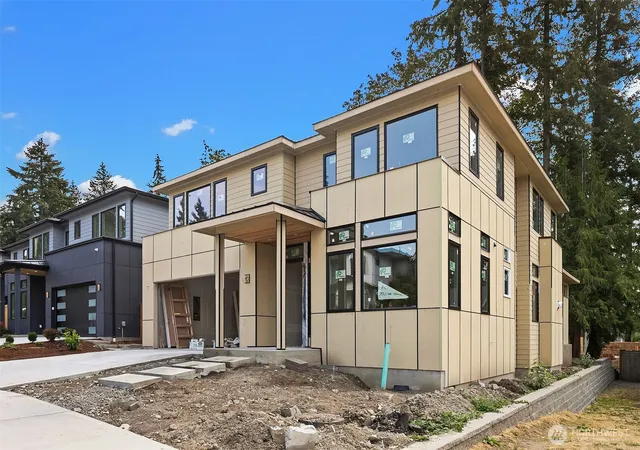 Photo 2 of Single family home for sale at 7921 Ne 124th Street, Kirkland, WA 98034 | MLS# NWM2576644 | Listing updated on 2026-09-25
