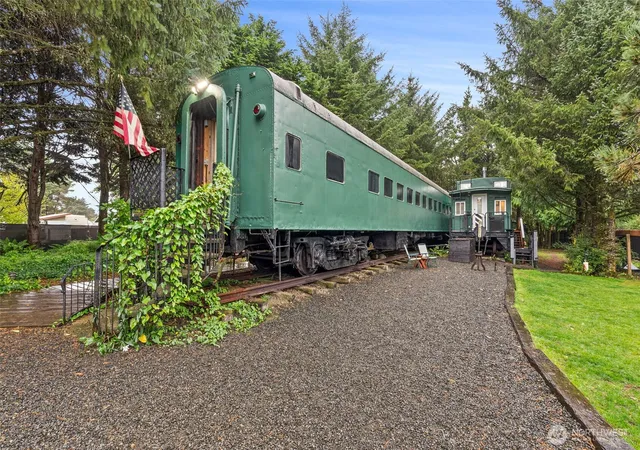 Photo 1 of Single family home for sale at 204 Ocean Blvd, Ocean Shores, WA 98569 | MLS# NWM2576649 | Listing updated on 2026-09-25