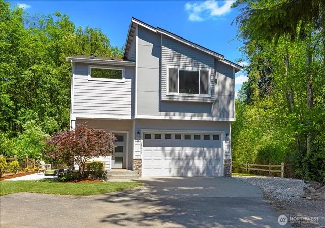 Photo 1 of Single family home for sale at 15111 Manor Way, Lynnwood, WA 98087 | MLS# NWM2576662 | Listing updated on 2026-10-01