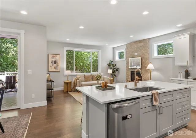 Photo 3 of Single family home for sale at 15111 Manor Way, Lynnwood, WA 98087 | MLS# NWM2576662 | Listing updated on 2026-10-01
