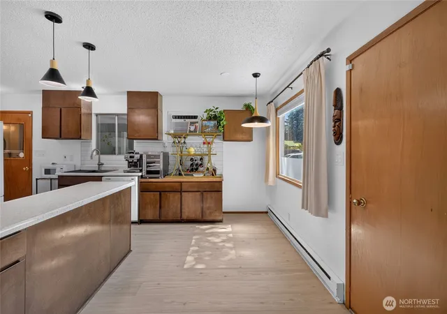 Photo 3 of Single family home for sale at 118 Birch St, Leavenworth, WA 98826 | MLS# NWM2576695 | Listing updated on 2026-09-26