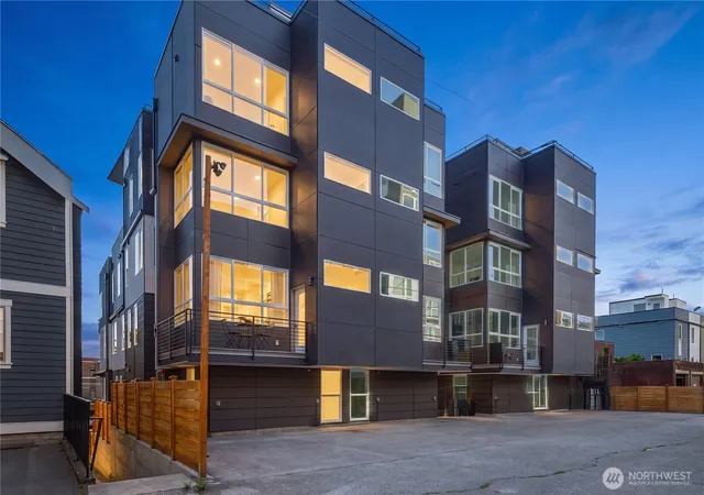 Photo 2 of Townhouse for sale at 2328 Franklin Ave E #A, Seattle, WA 98102 | MLS# NWM2576697 | Listing updated on 2026-10-01