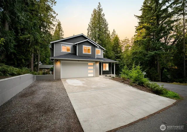Photo 1 of Single family home for sale at 124 Sudden Valley Dr, Bellingham, WA 98229 | MLS# NWM2576711 | Listing updated on 2026-10-16