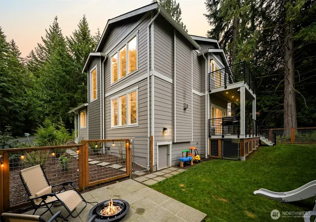 Photo 2 of Single family home for sale at 124 Sudden Valley Dr, Bellingham, WA 98229 | MLS# NWM2576711 | Listing updated on 2026-10-16
