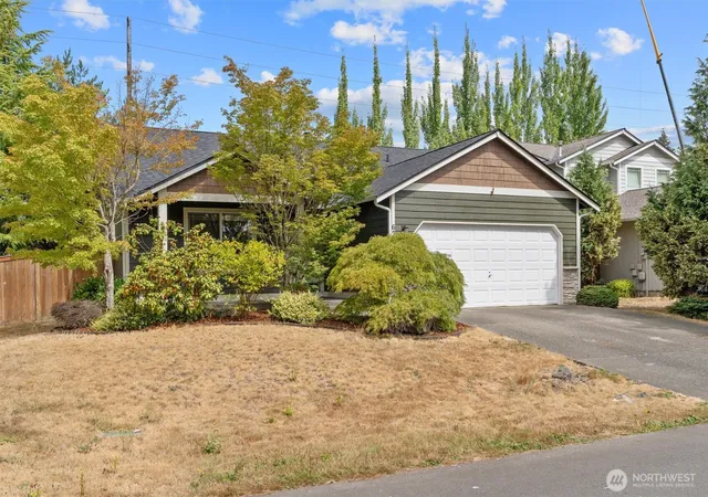 Photo 2 of Single family home for sale at 6715 176th Street Ct E, Puyallup, WA 98375 | MLS# NWM2576712 | Listing updated on 2026-09-29