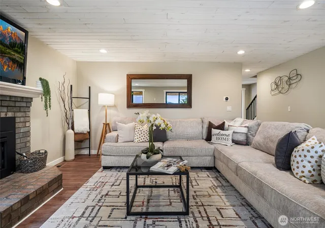 Photo 4 of Single family home for sale at 12527 Huckleberry Ln, Arlington, WA 98223 | MLS# NWM2576713 | Listing updated on 2026-10-02