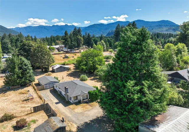 Photo 3 of Sale Pending at 160 Gharet Rd, Randle, WA 98377 | MLS# NWM2576717 | Listing updated on 2026-09-25