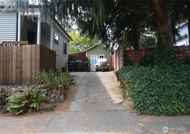 Photo 2 of Land for sale at 1535 24th Avenue, Seattle, WA 98122 | MLS# NWM2576728 | Listing updated on 2026-09-21